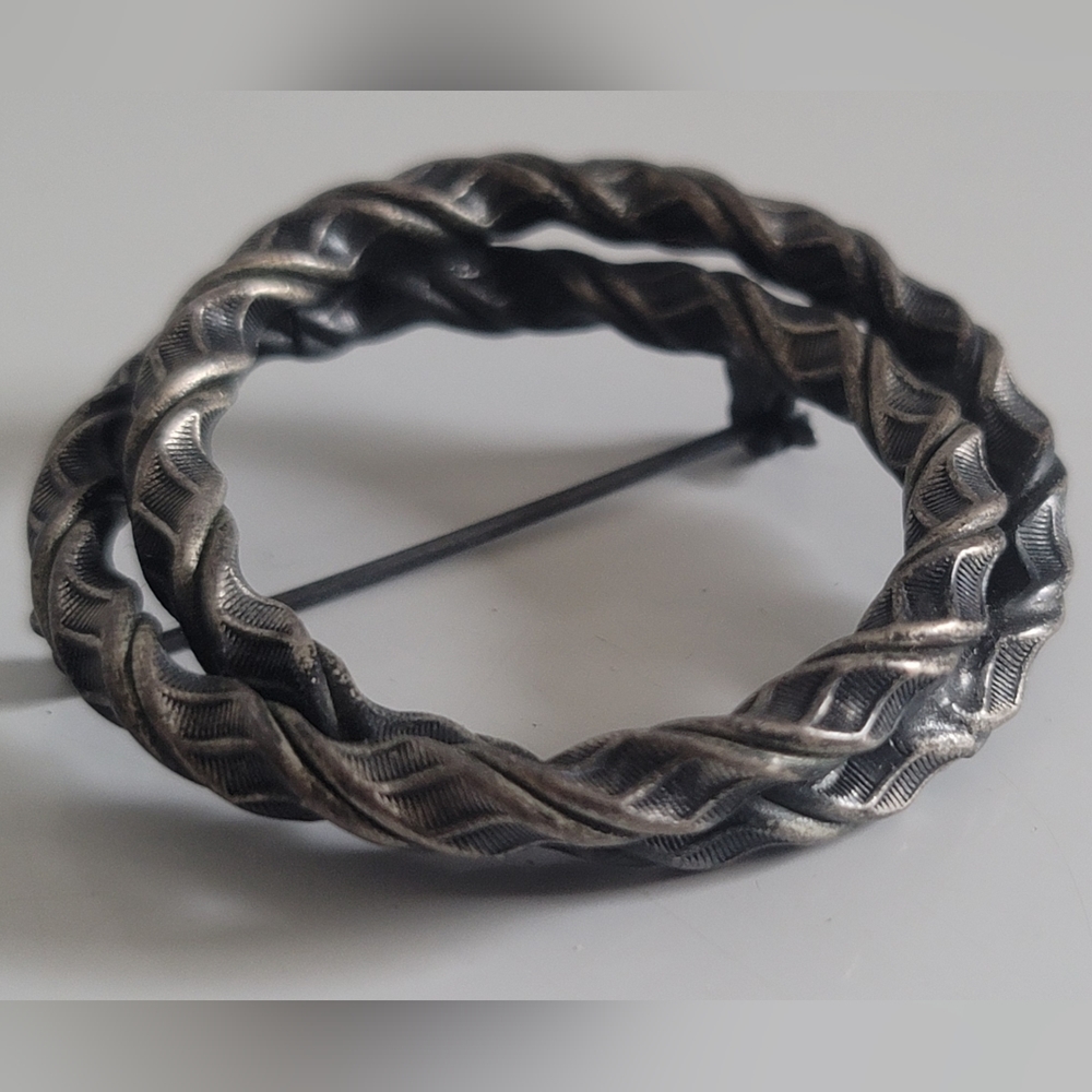 Vintage Metal Brooch Pin Twisted Braid metal - Picture 5 of 9